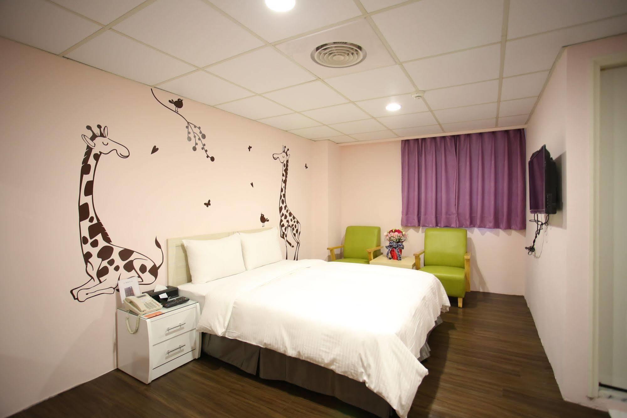Love House Inn Tajpej Zewnętrze zdjęcie