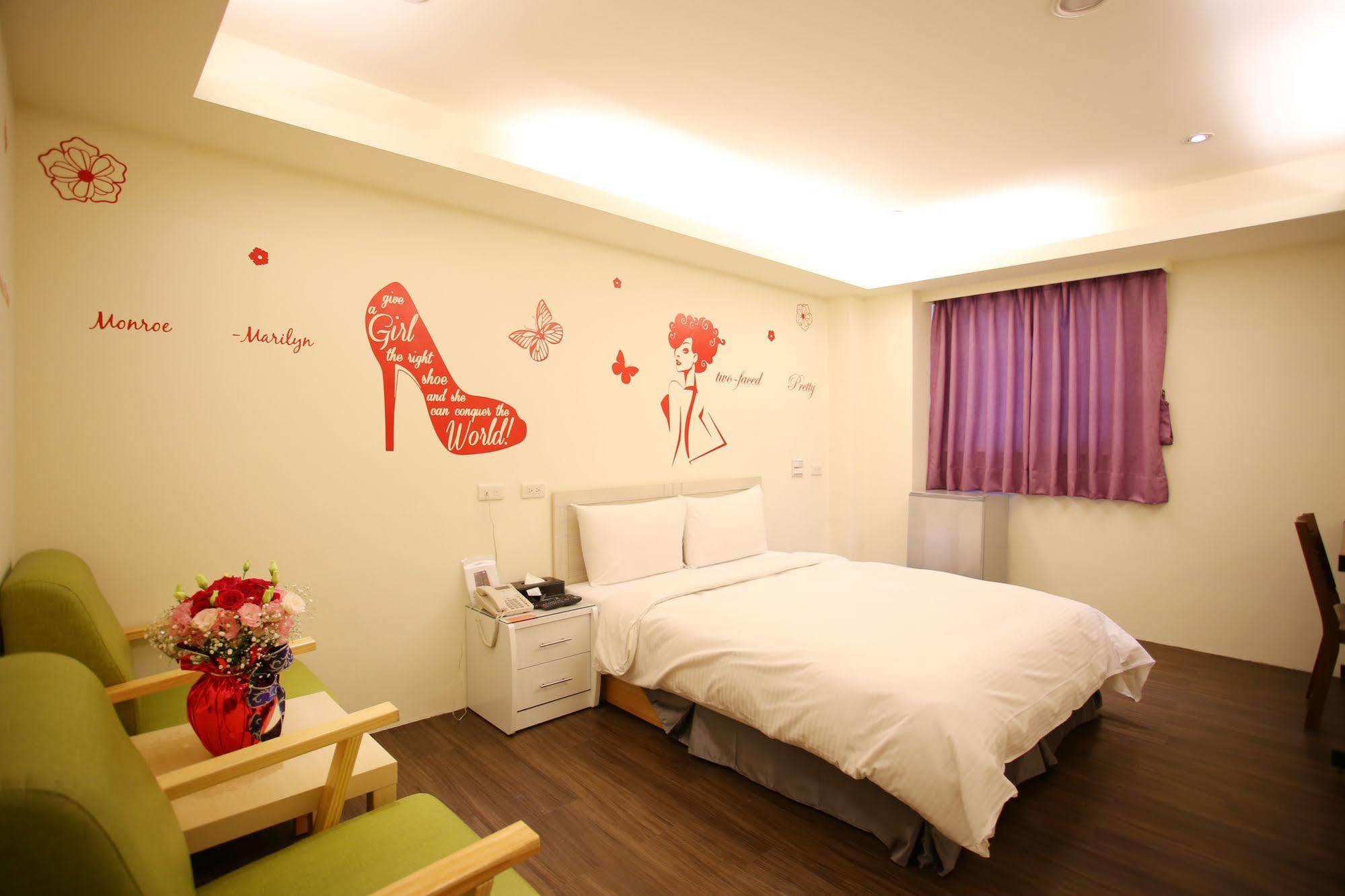Love House Inn Tajpej Zewnętrze zdjęcie